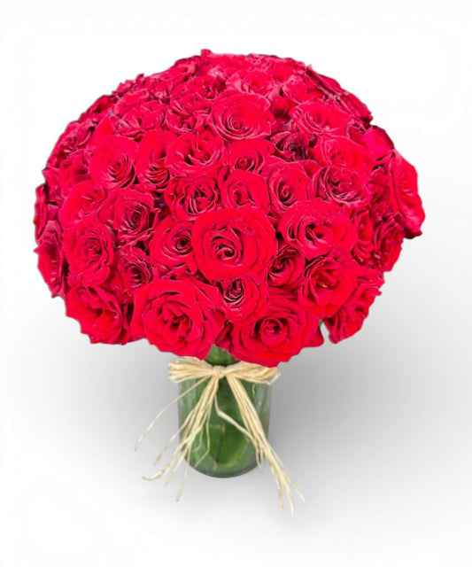 100 Red Roses in Vasa