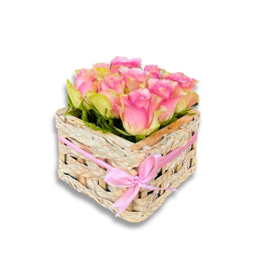10 Pink Roses in Box